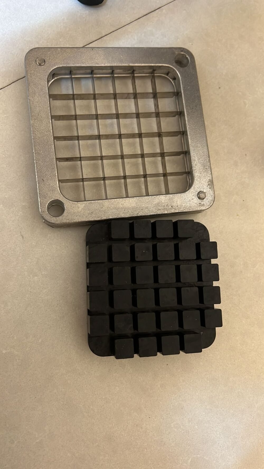 ⁦قطاعة خضار مع 10 قطع ب3 احجام⁩ - الصورة ⁦3⁩