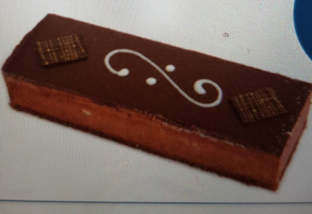 كعكة بوظه بطعم الشوكلاطه المرير بدون سكر